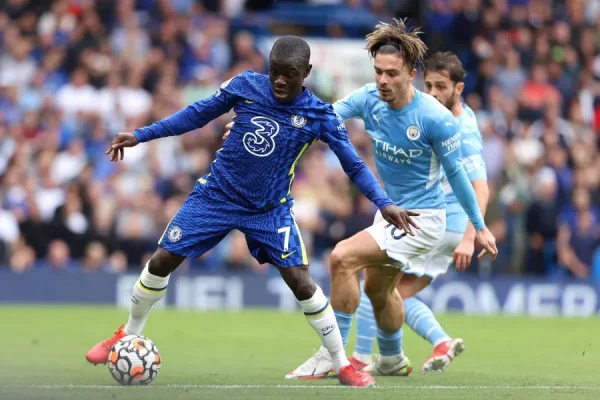Kante not happy with new Chelsea contract